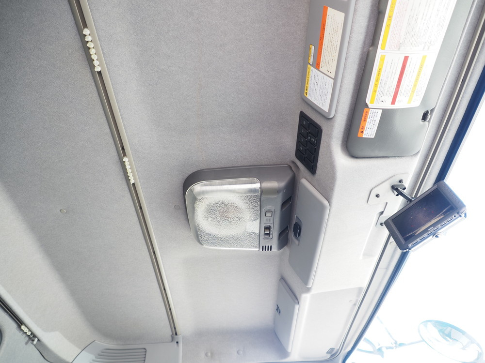 いすゞ ギガ ウイング車 大型 QKG-CYJ77A 年式 H27[写真41]