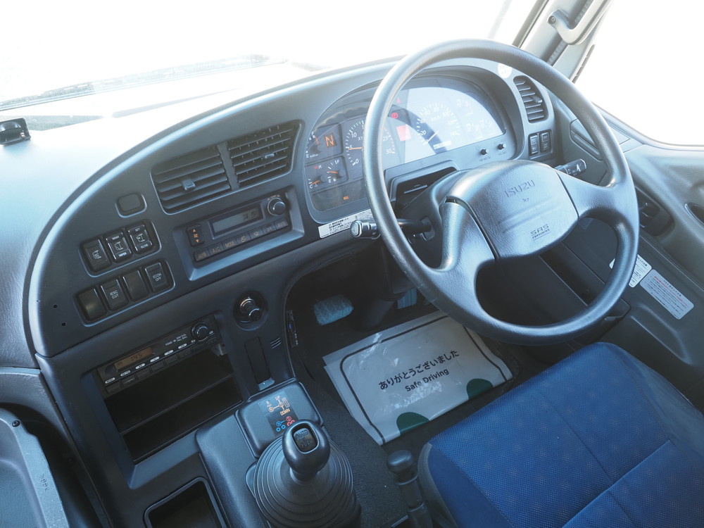 いすゞ ギガ ウイング車 大型 QKG-CYJ77A 年式 H27[写真34]