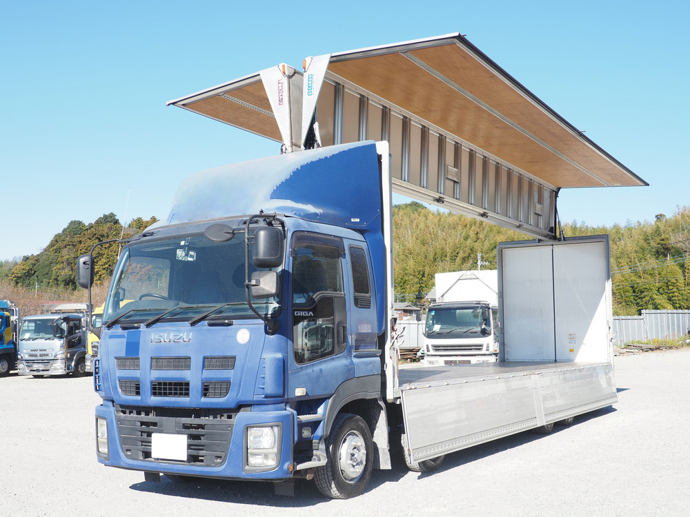 いすゞ ギガ ウイング車 大型 QKG-CYJ77A 年式 H27[写真02]