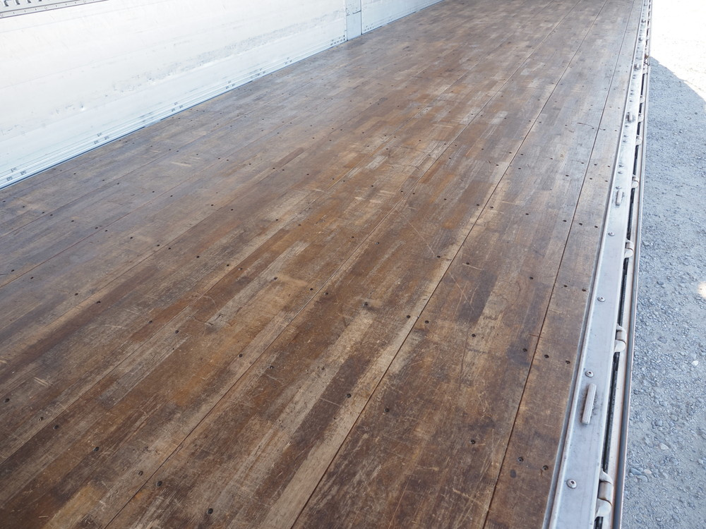 いすゞ ギガ ウイング車 大型 QKG-CYJ77A 年式 H27[写真22]