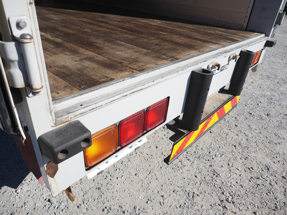 いすゞ ギガ ウイング車 大型 QKG-CYJ77A 年式 H27[写真27]