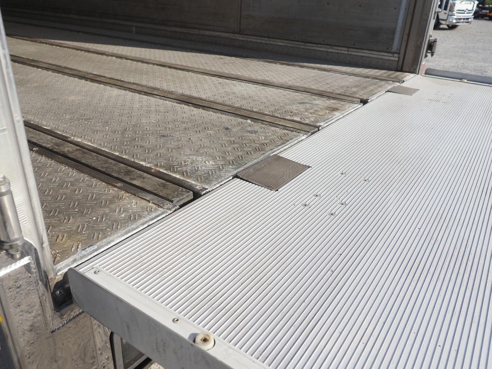 日野 プロフィア 冷凍バン 大型 2DG-FW1AHJ 年式 R1[写真23]