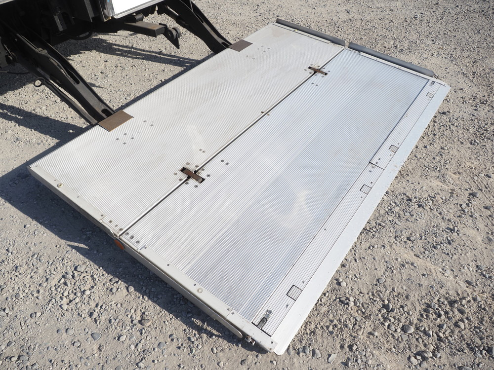 日野 プロフィア 冷凍バン 大型 2DG-FW1AHJ 年式 R1[写真22]