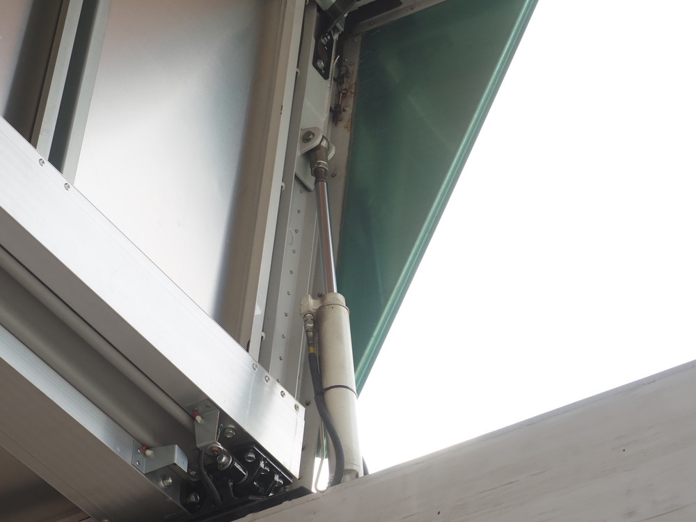 日野 プロフィア ウイング車 大型 QPG-FW1EXEG 年式 H27[写真15]