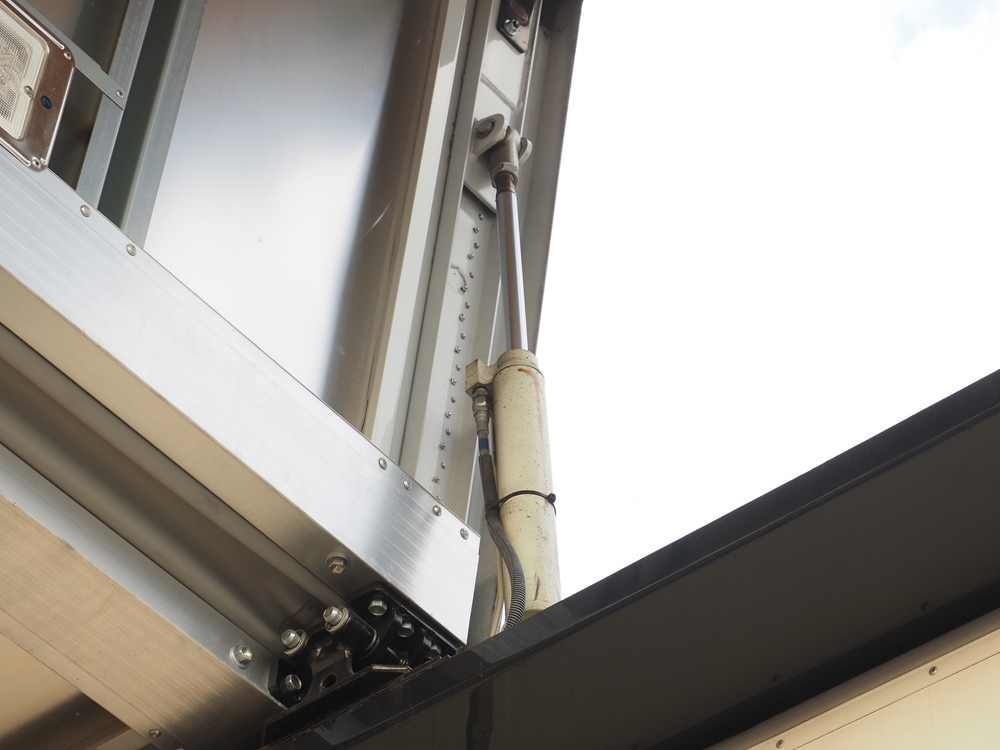 日野 プロフィア ウイング車 大型 QPG-FW1EXEG 年式 H27[写真22]