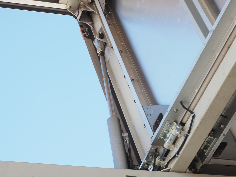 いすゞ フォワード ウイング車 中型 2RG-FRR90S2 年式 H30[写真12]