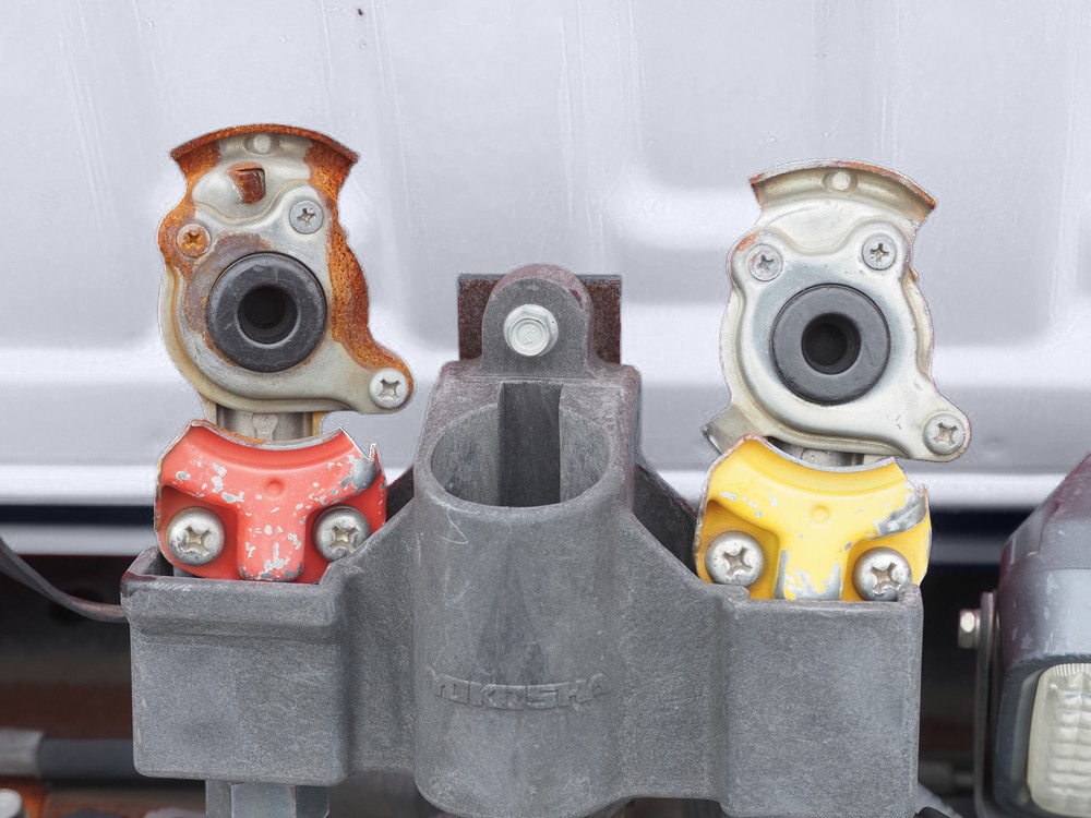 いすゞ ギガ トラクタ 大型 QKG-EXD52BD 年式 H29[写真16]