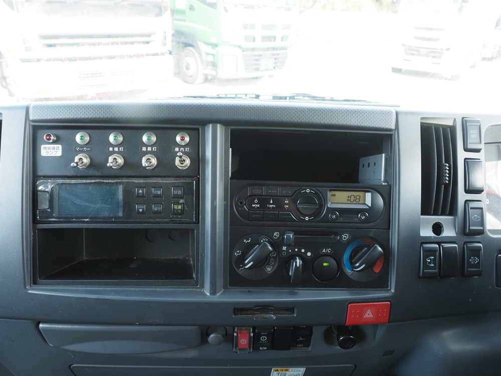 いすゞ エルフ 冷凍バン 小型 TPG-NPR85AN 年式 H30[写真28]