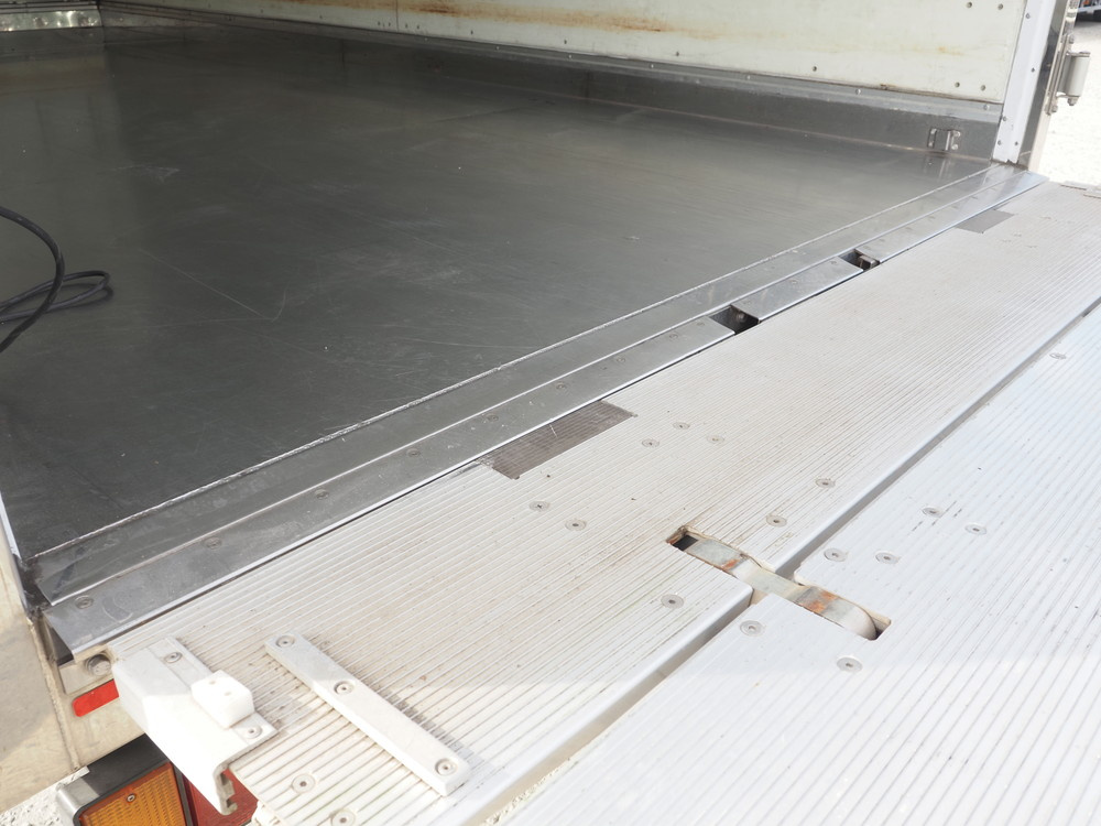 いすゞ エルフ 冷凍バン 小型 TPG-NPR85AN 年式 H30[写真21]