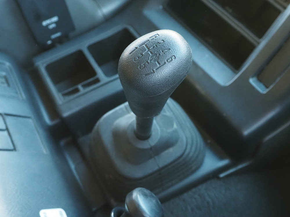 いすゞ ギガ ウイング車 大型 QKG-CYJ77A 年式 H26[写真30]