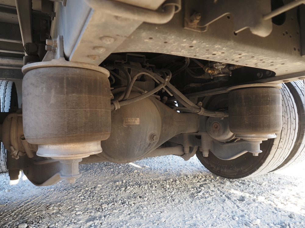 いすゞ ギガ ウイング車 大型 QKG-CYJ77A 年式 H26[写真38]