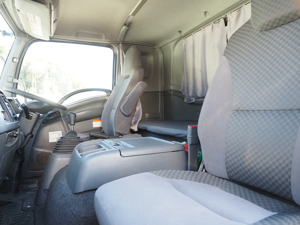 いすゞ フォワード ウイング車 中型 TKG-FRR90T2 年式 H28[写真39]