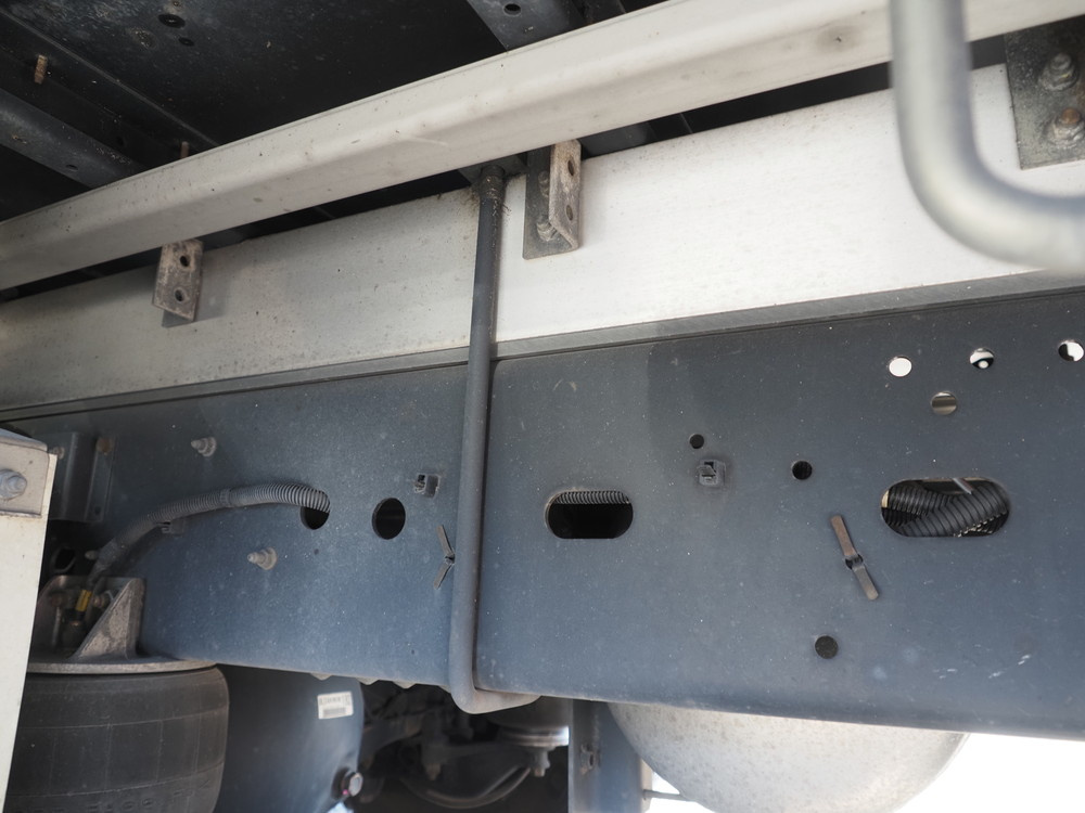 いすゞ フォワード ウイング車 中型 TKG-FRR90T2 年式 H28[写真45]