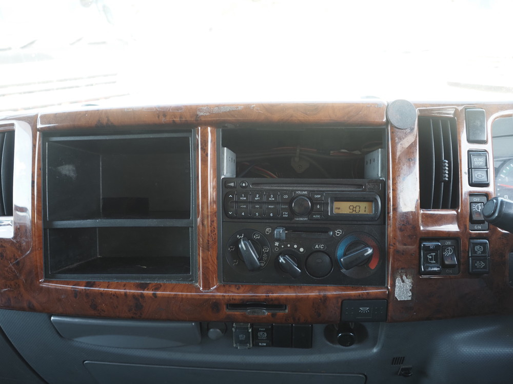 いすゞ フォワード ウイング車 中型 TKG-FRR90T2 年式 H25[写真33]