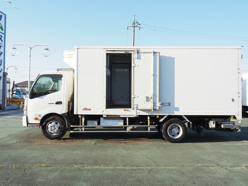 日野 デュトロ 冷凍バン 小型 TKG-XZU720M 年式 H27[写真16]