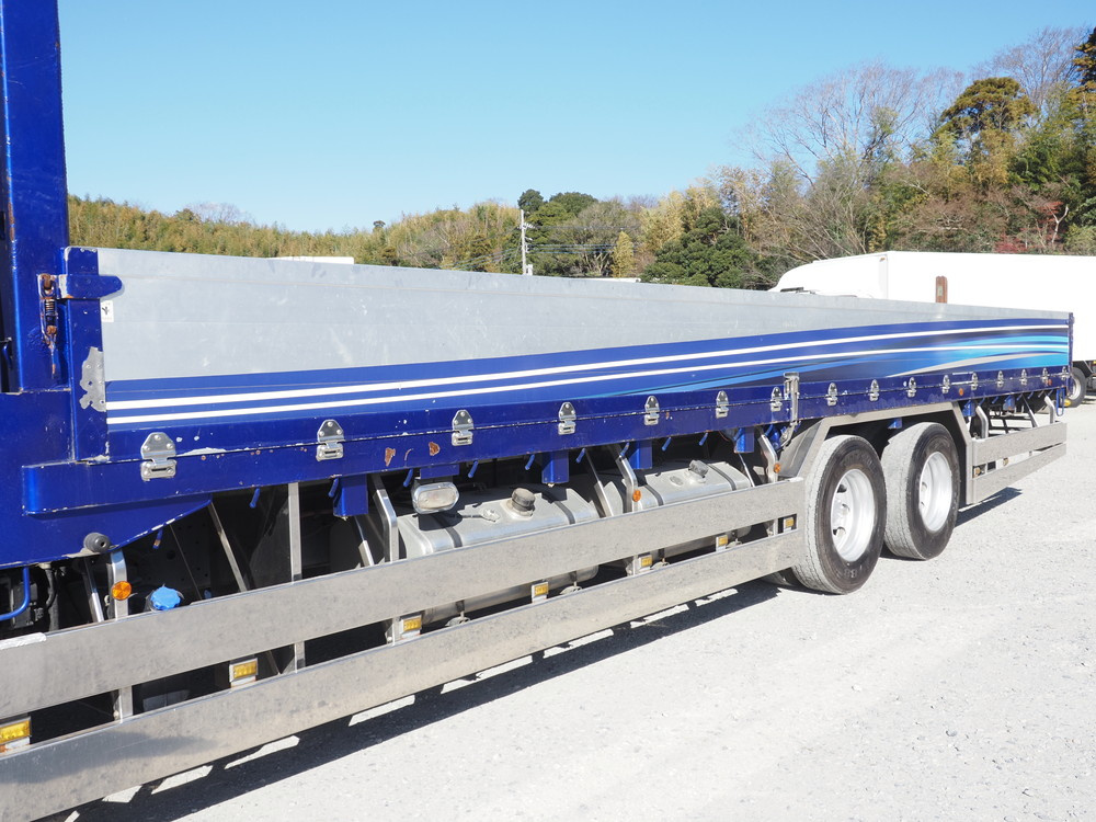 いすゞ ギガ 平ボディ 大型 QKG-CYL77A 年式 H25[写真15]