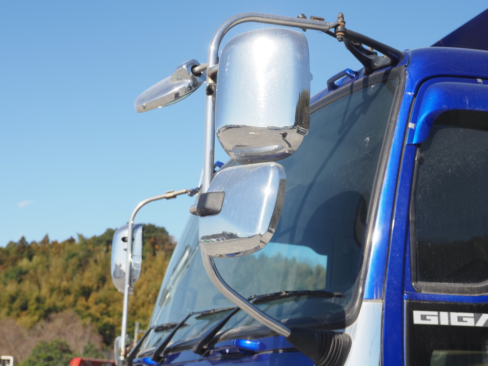 いすゞ ギガ 平ボディ 大型 QKG-CYL77A 年式 H25[写真08]