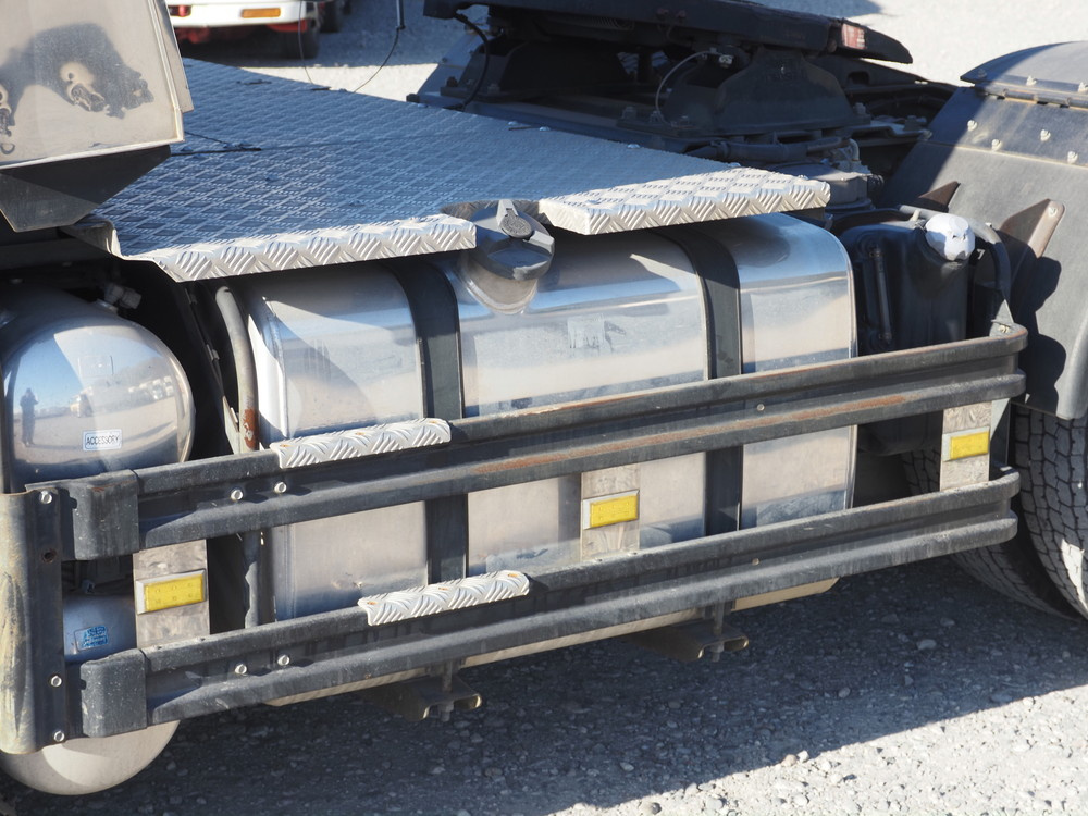 いすゞ ギガ トラクタ 大型 QKG-EXD52BD 年式 H29[写真12]