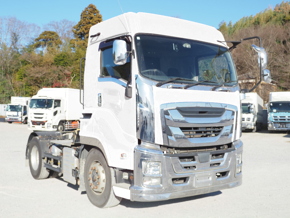 いすゞ ギガ トラクタ 大型 QKG-EXD52BD 年式 H29[写真03]