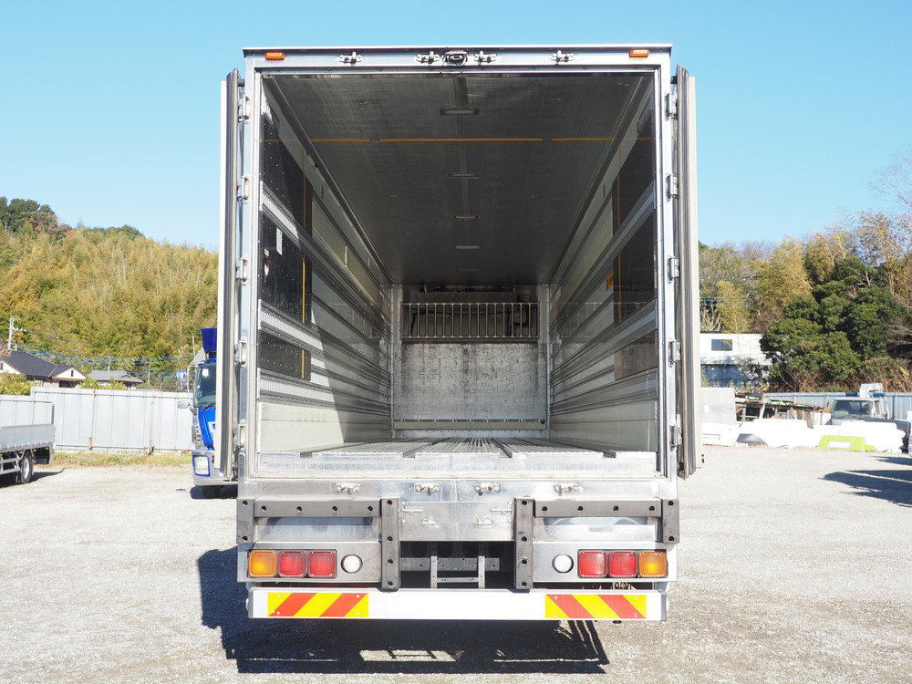 いすゞ ギガ 冷凍バン 大型 QKG-CYL77A 年式 H25[写真15]