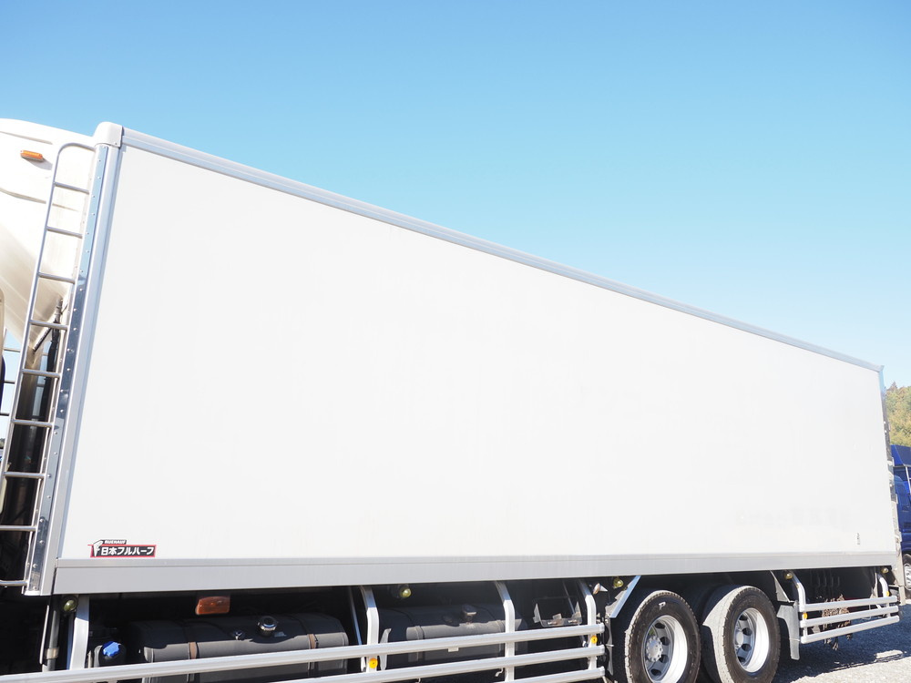 いすゞ ギガ 冷凍バン 大型 QKG-CYL77A 年式 H25[写真11]
