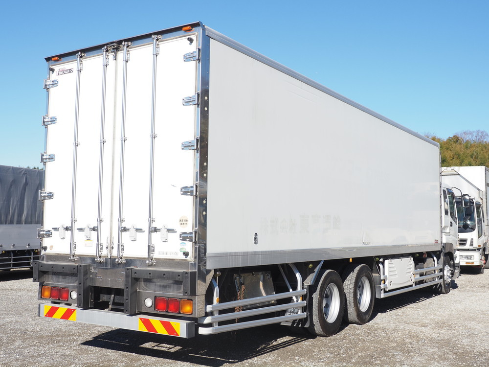 いすゞ ギガ 冷凍バン 大型 QKG-CYL77A 年式 H25[写真04]