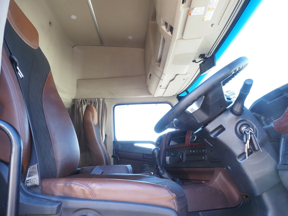 日野 プロフィア ウイング車 大型 2DG-FW1AHG 年式 R1[写真32]