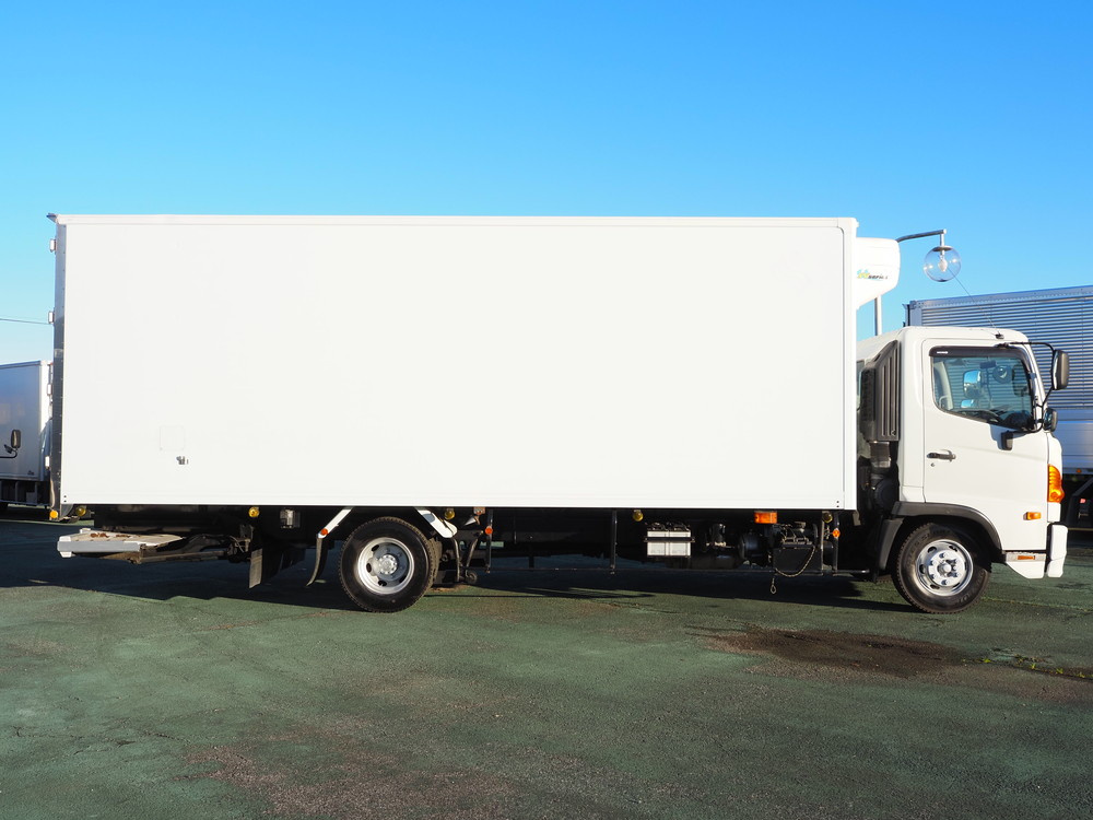 日野 レンジャープロ 冷凍バン 中型 TKG-FC9JKAG 年式 H29[写真09]