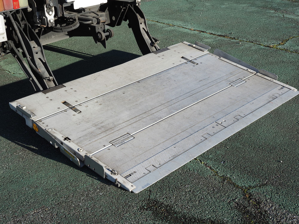 いすゞ エルフ バン車 小型 TKG-NMR85AN 年式 H26[写真15]