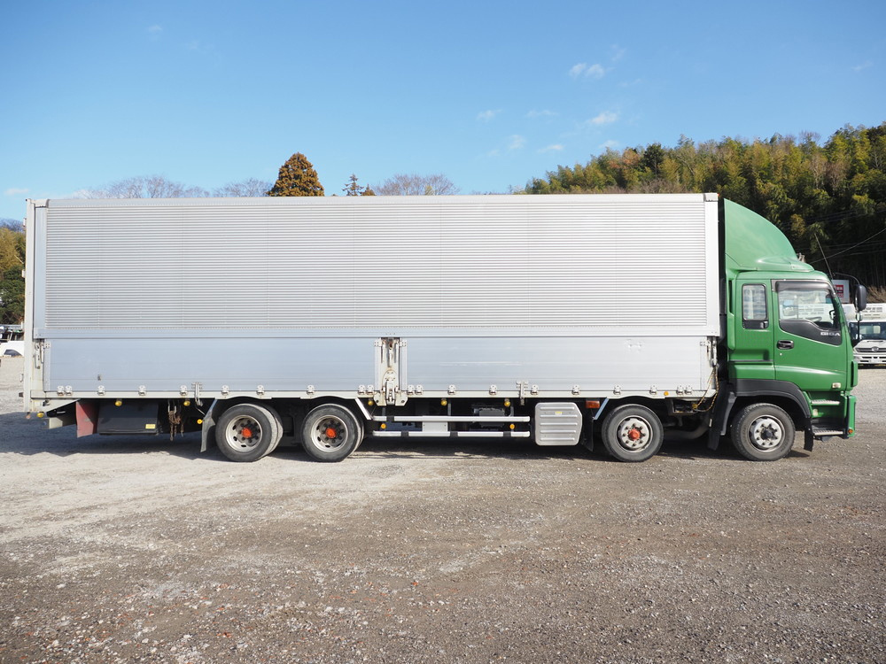 いすゞ ギガ ウイング車 大型 QKG-CYJ77A 年式 H26[写真07]