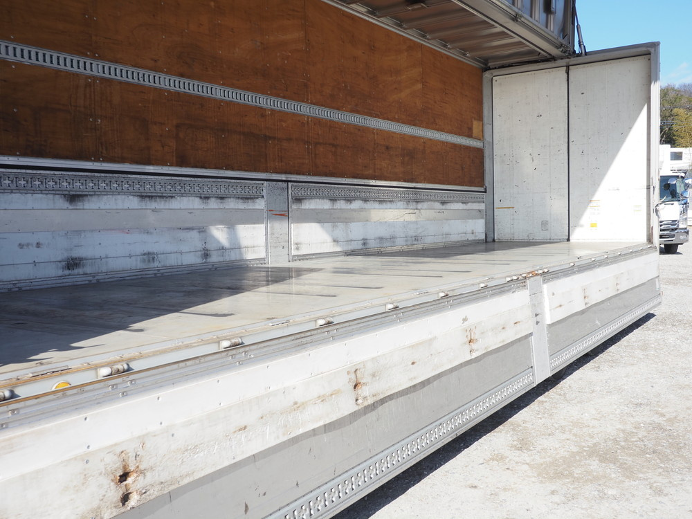 いすゞ ギガ ウイング車 大型 QKG-CYJ77A 年式 H26[写真19]