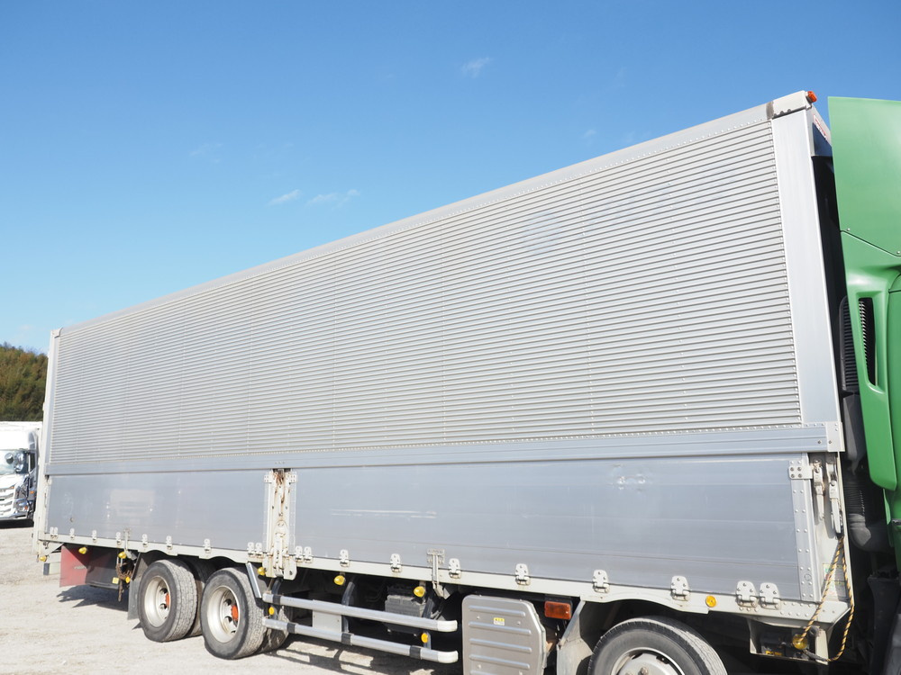 いすゞ ギガ ウイング車 大型 QKG-CYJ77A 年式 H26[写真08]