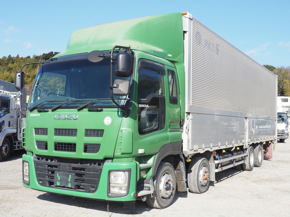 いすゞ ギガ ウイング車 大型 QKG-CYJ77A 年式 H26[写真01]