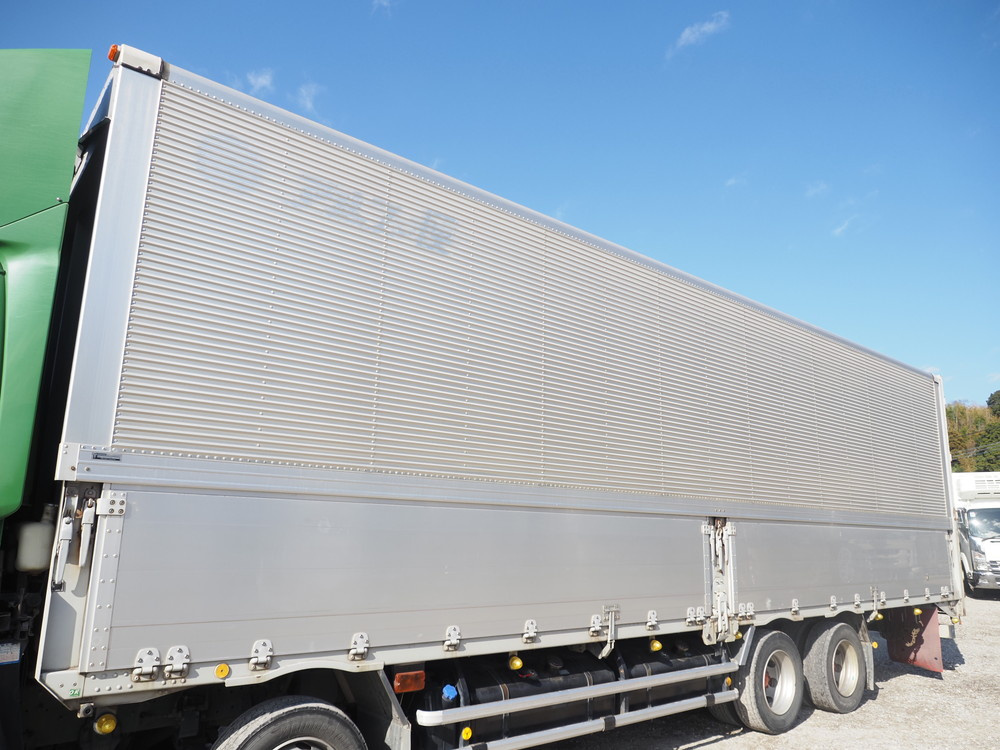 いすゞ ギガ ウイング車 大型 QKG-CYJ77A 年式 H26[写真13]