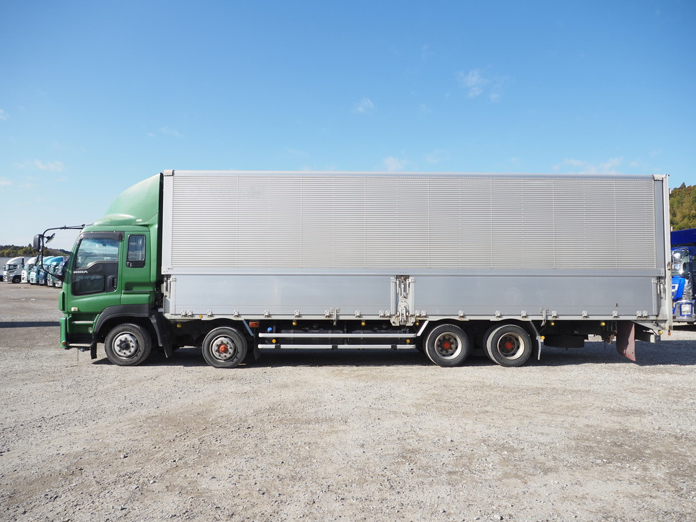 いすゞ ギガ ウイング車 大型 QKG-CYJ77A 年式 H26[写真12]