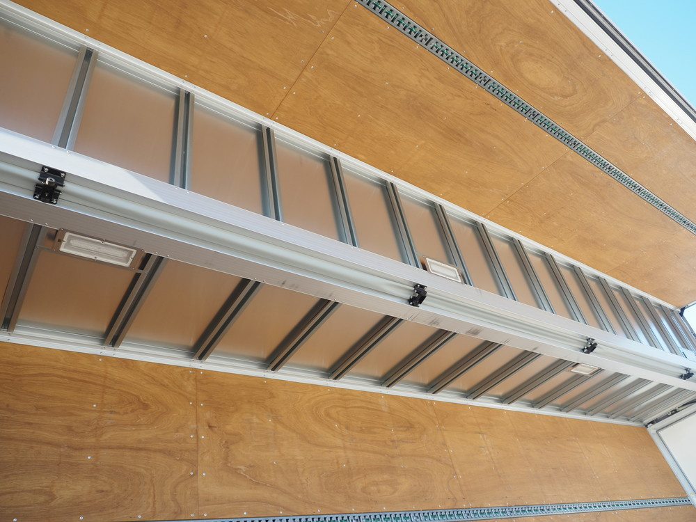 日野 プロフィア ウイング車 大型 QPG-FW1EXEG 年式 H29[写真21]