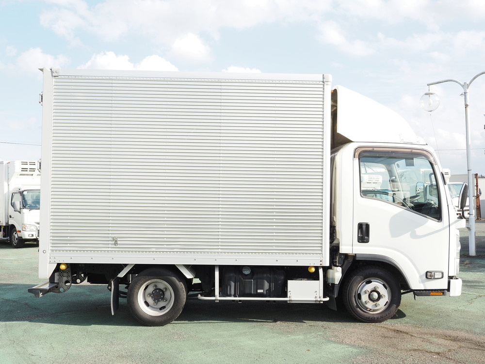 いすゞ エルフ バン車 小型 TRG-NLR85AN 年式 H30[写真08]