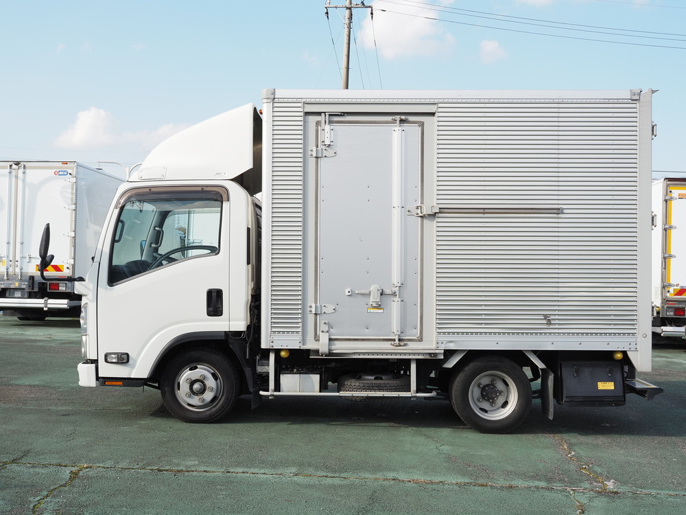 いすゞ エルフ バン車 小型 TRG-NLR85AN 年式 H30[写真10]