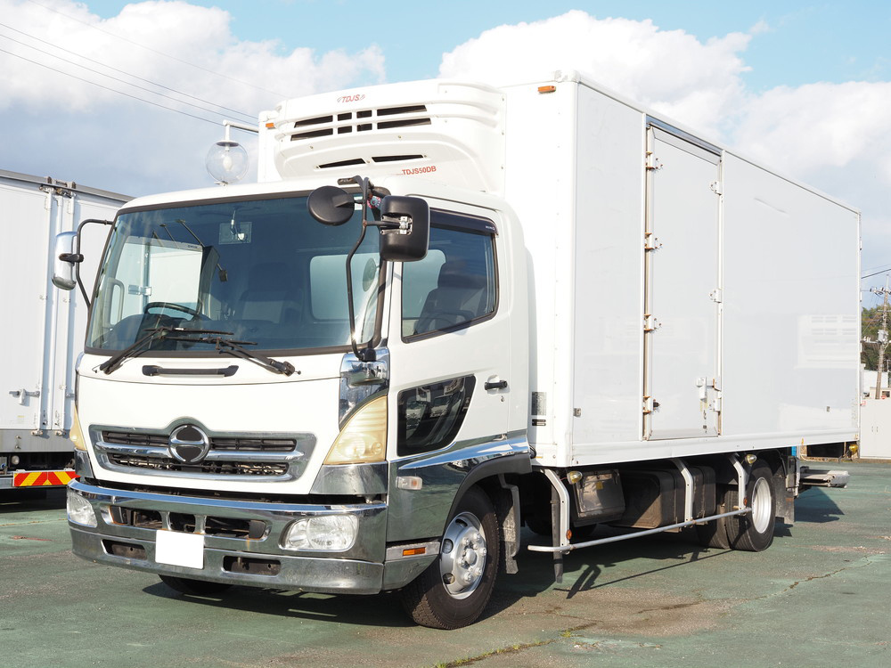 日野 レンジャープロ 冷凍バン 中型 TKG-FC9JKAA 年式 H27[写真01]