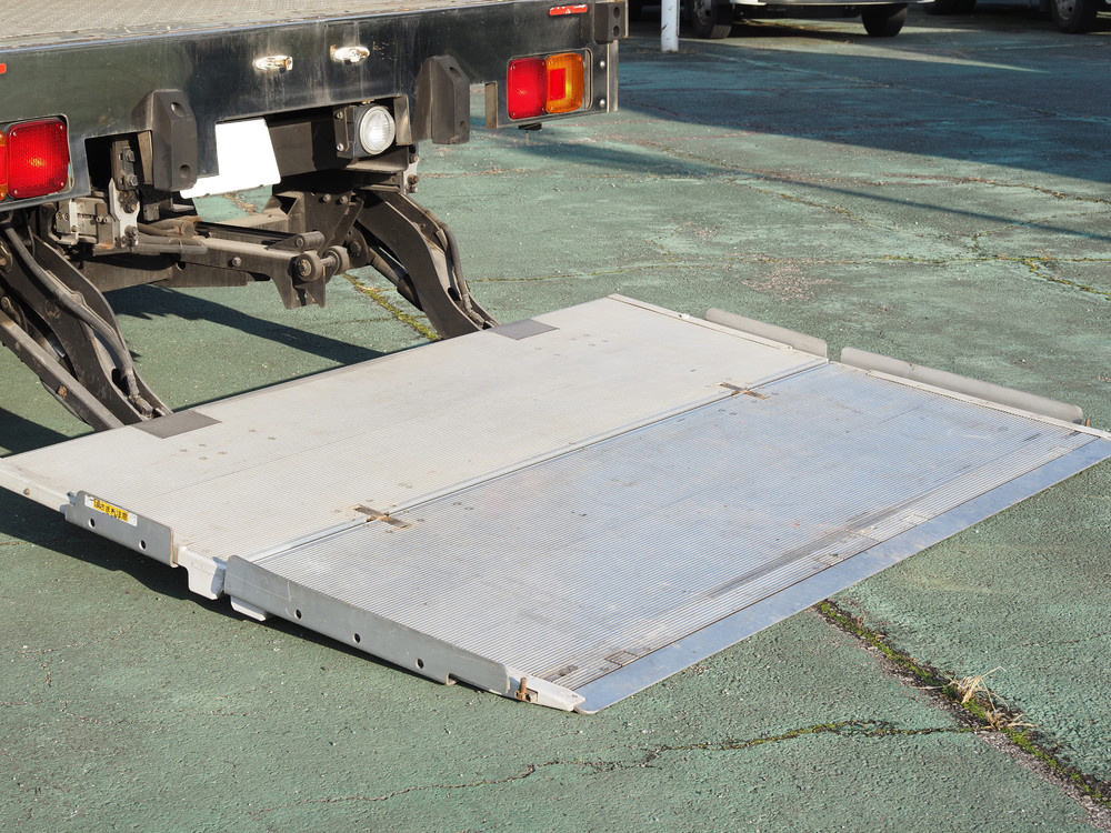 日野 レンジャープロ 冷凍バン 中型 TKG-FC9JKAA 年式 H27[写真22]