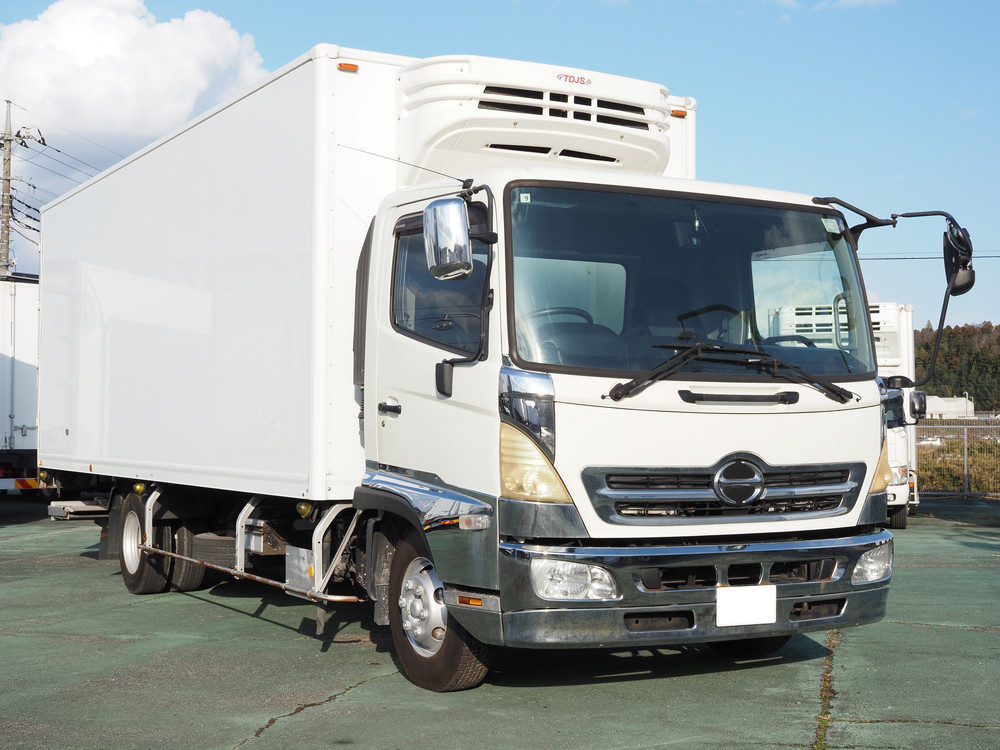 日野 レンジャープロ 冷凍バン 中型 TKG-FC9JKAA 年式 H27[写真03]