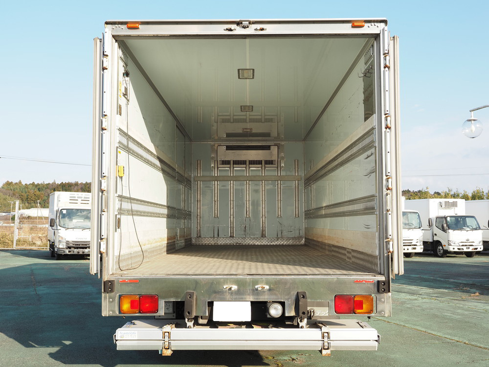 日野 レンジャープロ 冷凍バン 中型 TKG-FC9JKAA 年式 H27[写真13]