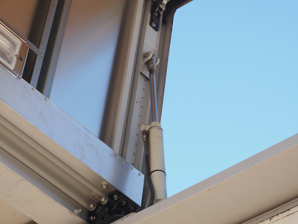 日野 プロフィア ウイング車 大型 QPG-FW1EXEG 年式 H28[写真19]