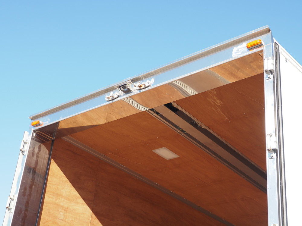 いすゞ フォワード ウイング車 中増t 2RG-FTR90V2 年式 R2[写真28]