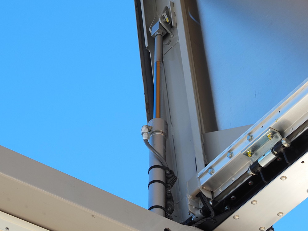 いすゞ フォワード ウイング車 中型 2RG-FRR90T2 年式 R1[写真13]