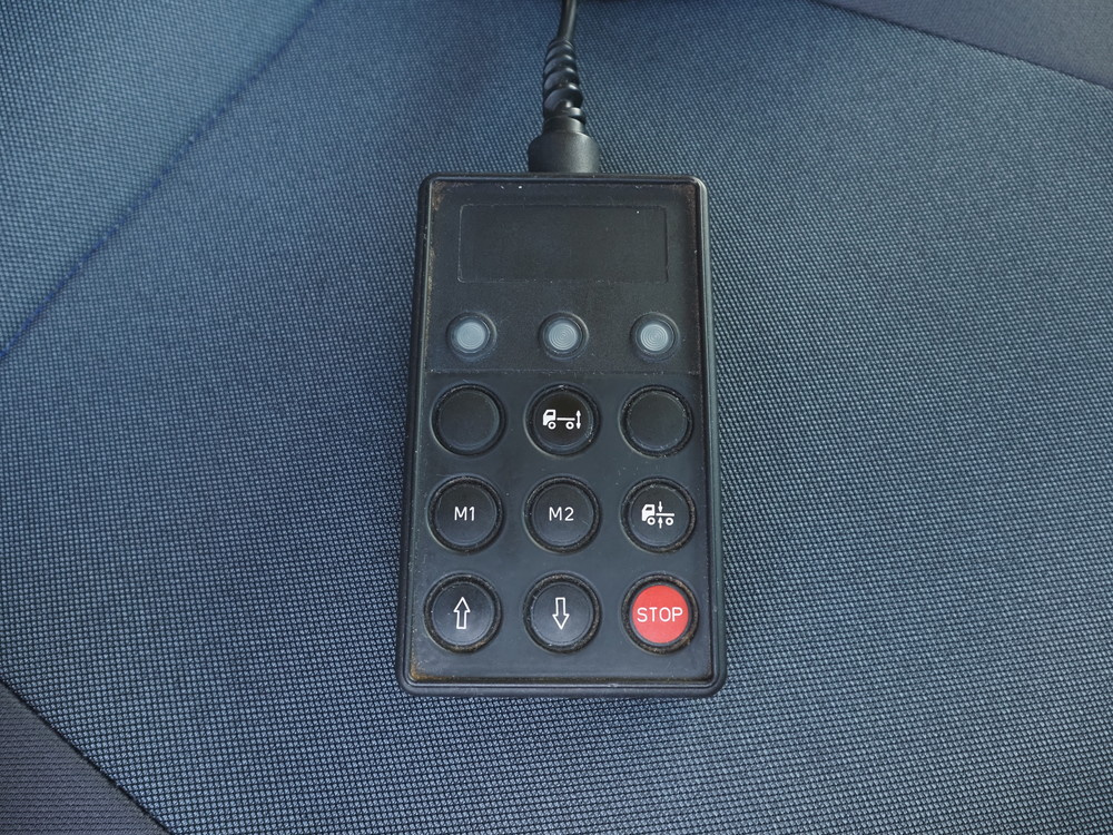 三菱ふそう ファイター 冷凍バン 中型 TKG-FK64F 年式 H24[写真37]