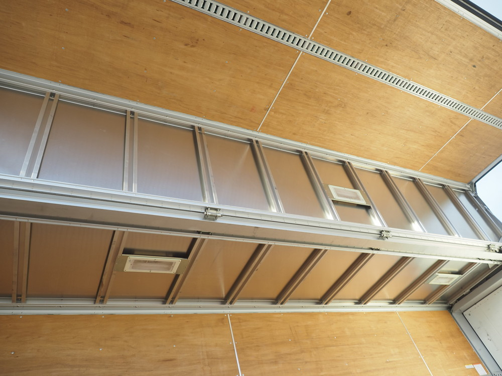 いすゞ フォワード ウイング車 中型 TKG-FRR90S2 年式 H28[写真21]