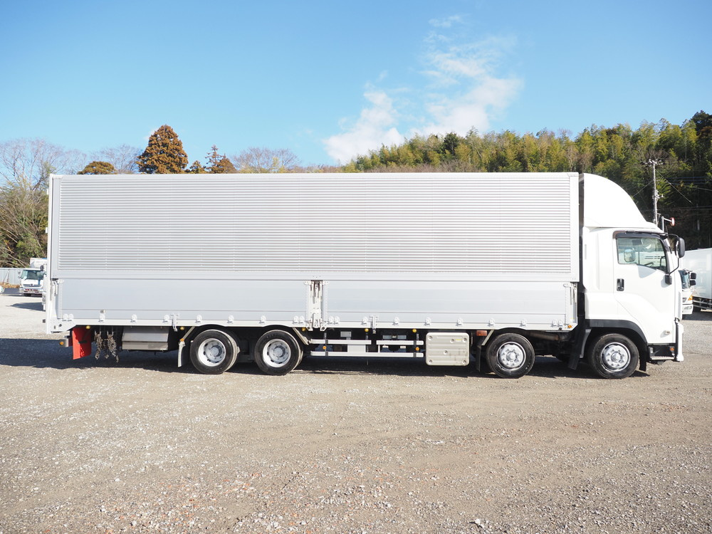 いすゞ ギガ ウイング車 大型 2PG-CYJ77C 年式 R1[写真09]