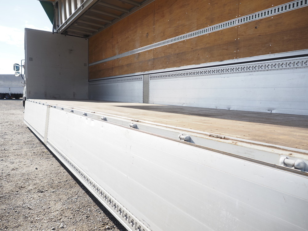 いすゞ ギガ ウイング車 大型 2PG-CYJ77C 年式 R1[写真20]