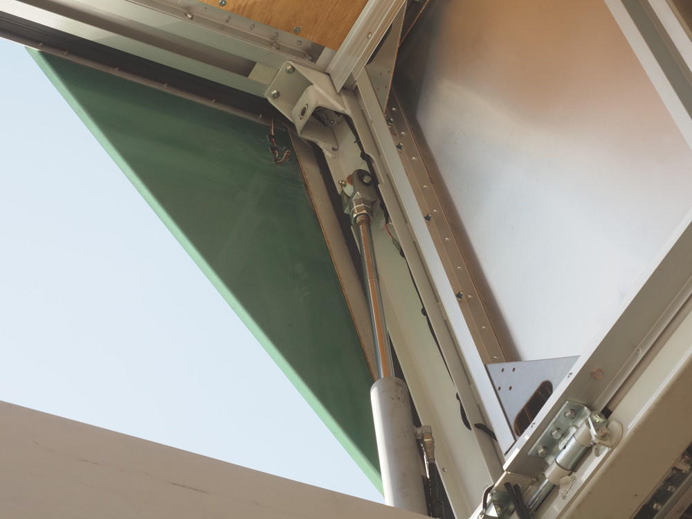 いすゞ ギガ ウイング車 大型 2PG-CYJ77C 年式 R1[写真18]